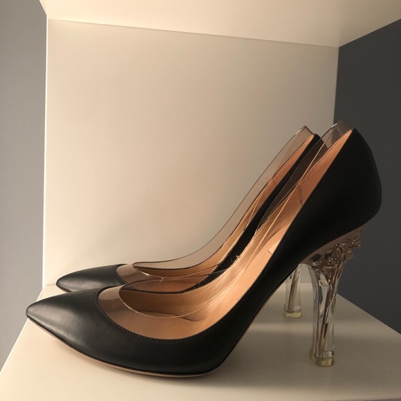 Authentic Valentino Pumps - Picture 5 of 10